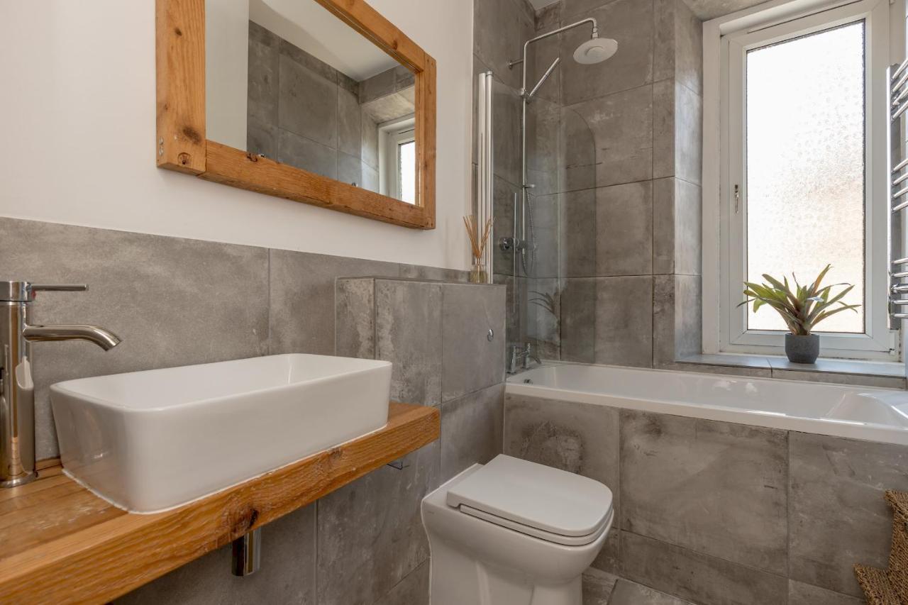 Pass The Keys Stunning 3 Bed Loft Style Apt With Free Parking Edimburgo Exterior foto