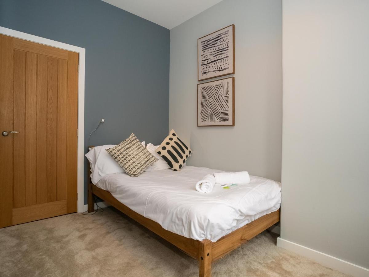 Pass The Keys Stunning 3 Bed Loft Style Apt With Free Parking Edimburgo Exterior foto